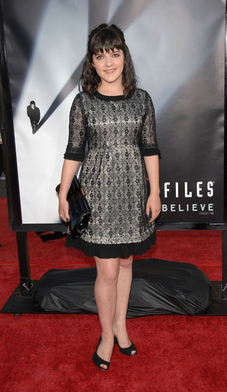 Illustration for article titled X-Files Movie Premiere: I Want To Believe But The Clothes Won't Let Me
